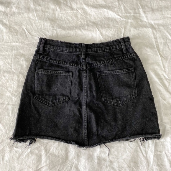 2/$40💜 CLOSET CLEAN OUT: Missguided denim skirt with rips - Picture 2 of 9